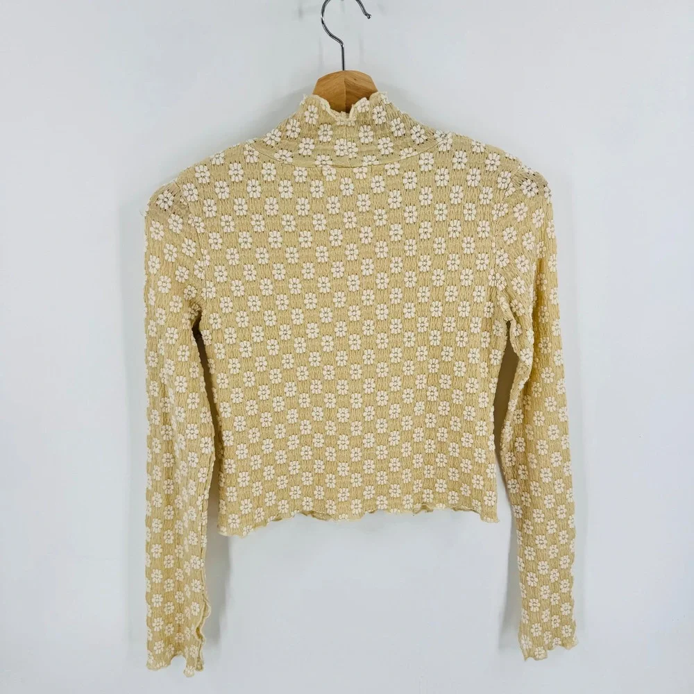 Carly Jean Mock Neck Knit Top Floral Textured Long Sleeve Beige Pullover Size S